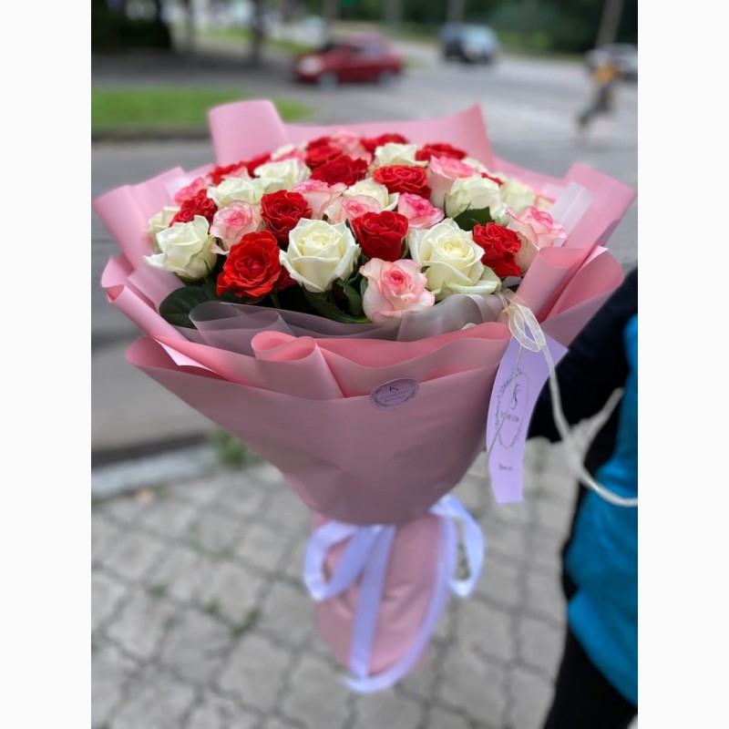 Фото 2/3. Букет чарівних квітів з доставкою у Запоріжжі від інтернет-крамнички Flowers Story